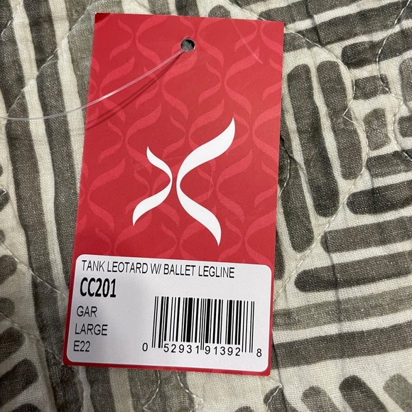 Capezio Tank Leo w Ballet Legline - Picture 3 of 5